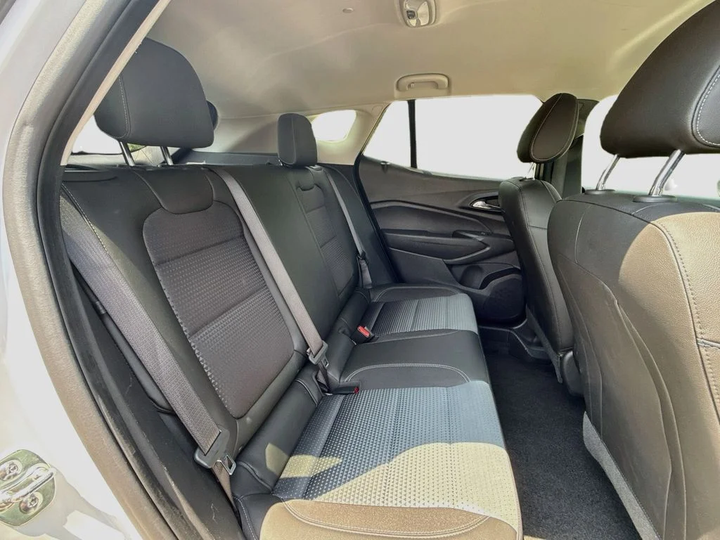 2025 Chevrolet Trax LT - Photo 29