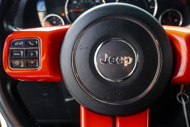 Used 2014 Gray Jeep Unlimited Sport image 22