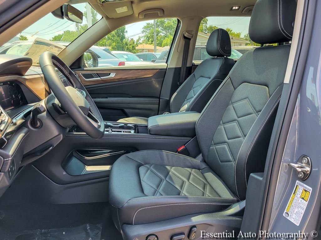 New 2026 Pure Gray Volkswagen 2.0T SE w/Technology image 6