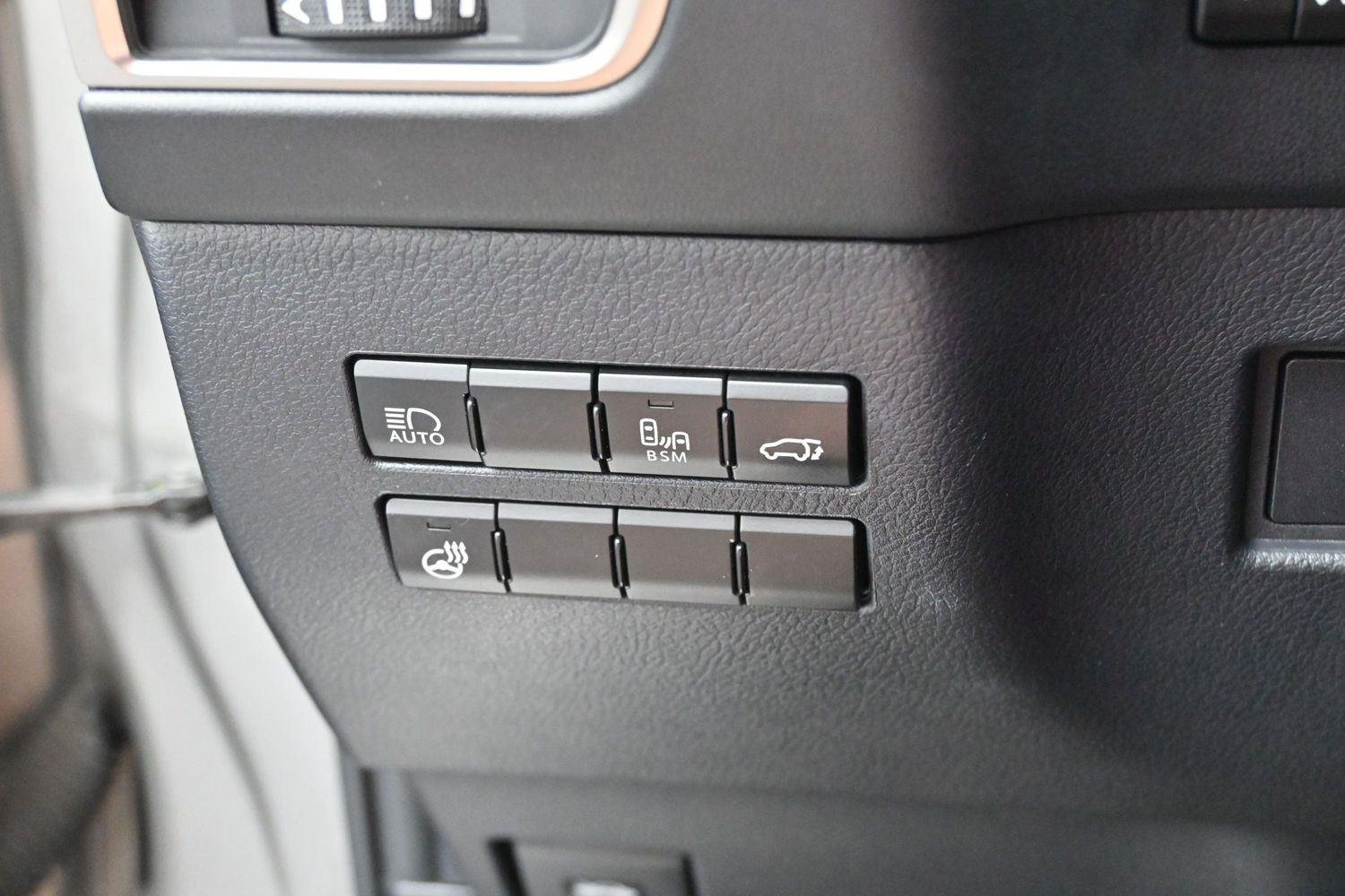 Used 2019 Atomic Silver Lexus NX 300 image 22