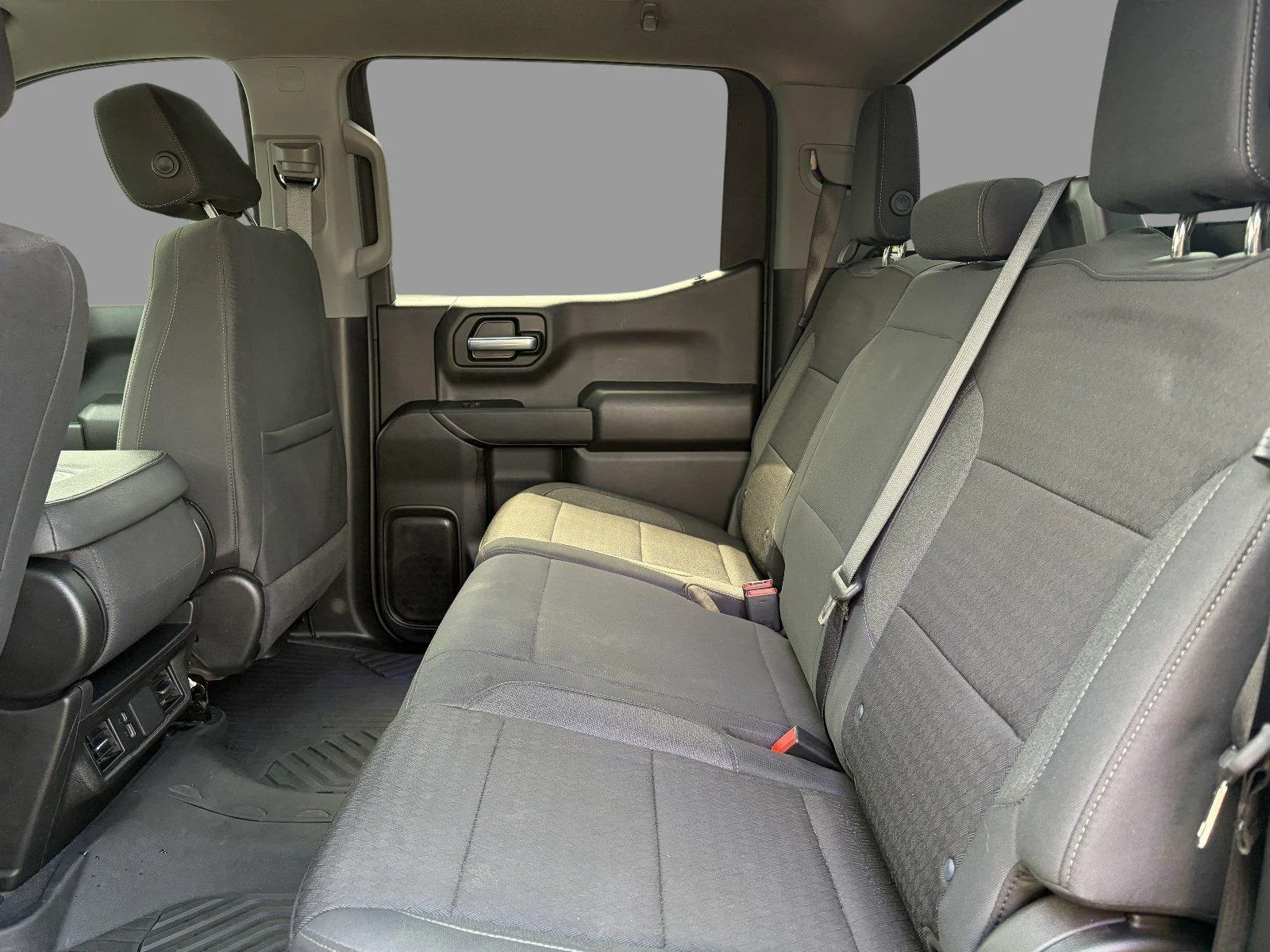 Used 2026 Sterling Gray Metallic Chevrolet Custom image 33