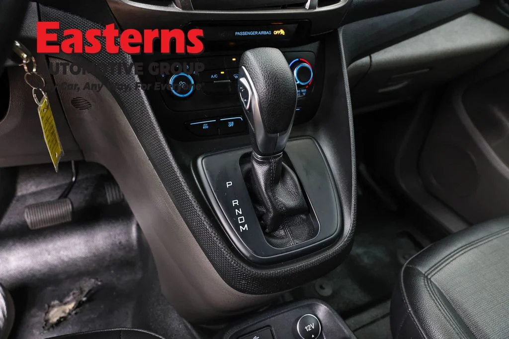 Used 2019 White Ford XL image 12