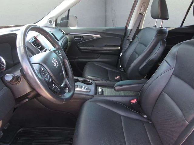 Used 2022 Crystal Black Pearl Honda RTL-E image 14