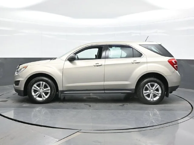 2016 Chevrolet Equinox LS - Photo 4