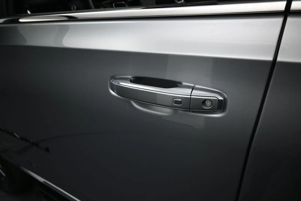Used 2024 Sterling Metallic GMC Denali image 43