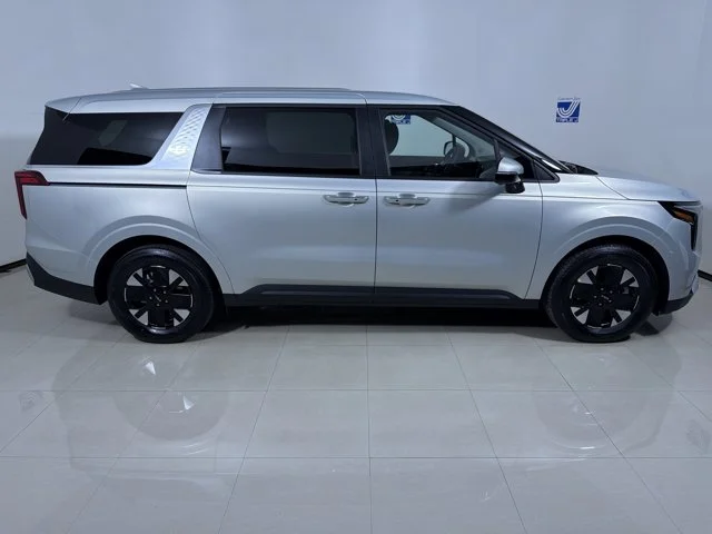 New 2027 IVORY SILVER Kia LXS image 6