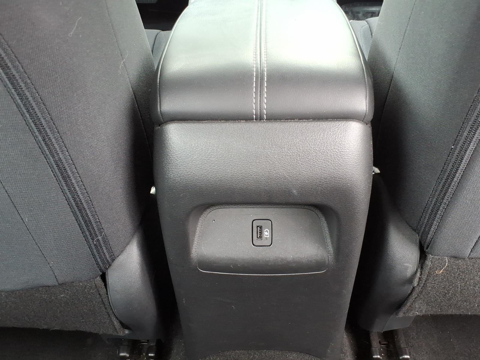 Used 2022 Aspen White TriCoat Pearl Nissan SV image 24