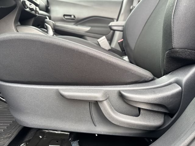 2025 Nissan KICKS PLAY Base - Photo 10