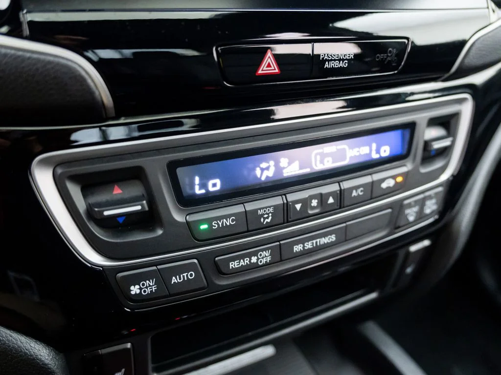 Certified Used 2023 Gray Honda Black Edition image 21
