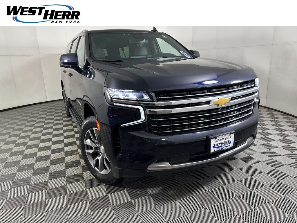 2024 Chevrolet Suburban 4WD 1500 LT's photo