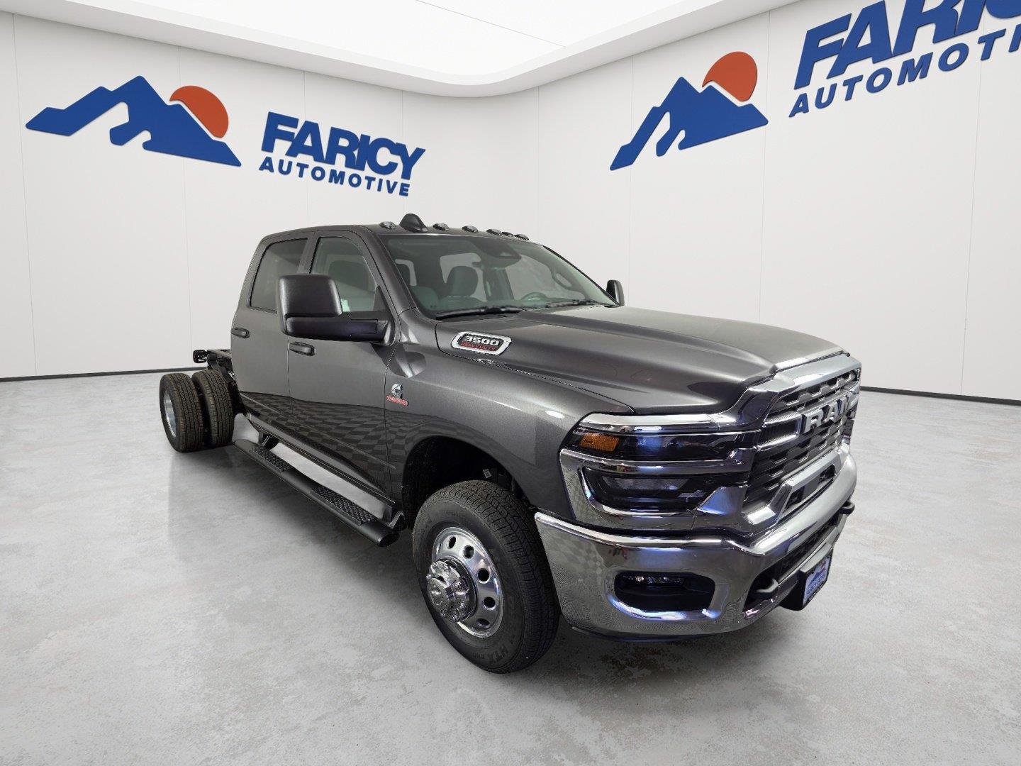 2026 RAM 3500 Chassis Tradesman - Photo 9