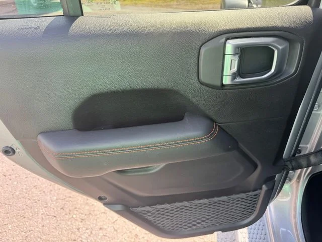 Certified Used 2020 Silver Jeep Unlimited Sport S image 18