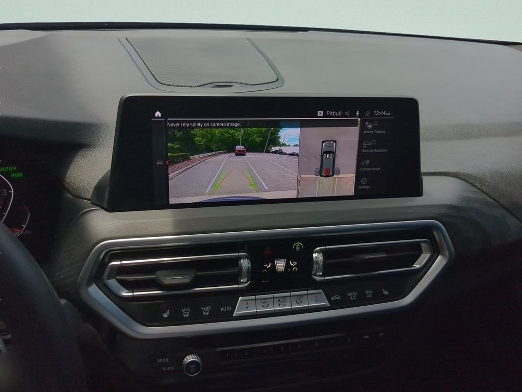 Used 2024 Gray BMW sDrive30i image 17
