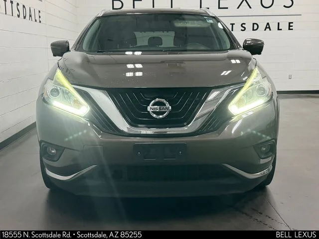 Used 2018 Brown Nissan Platinum image 9