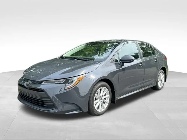 Used 2024  Toyota LE image 1