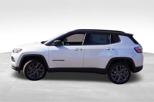 New 2026 Silver Zynith Metallic Clearcoat Jeep Limited image 6