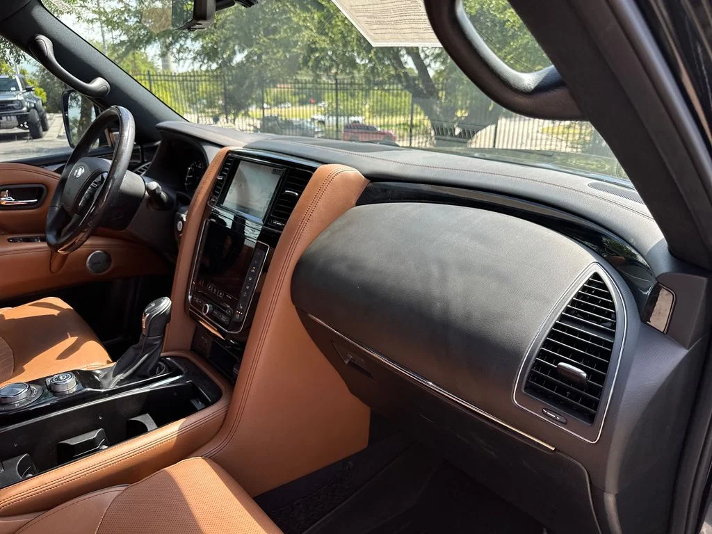 Used 2021 Black INFINITI Sensory image 42