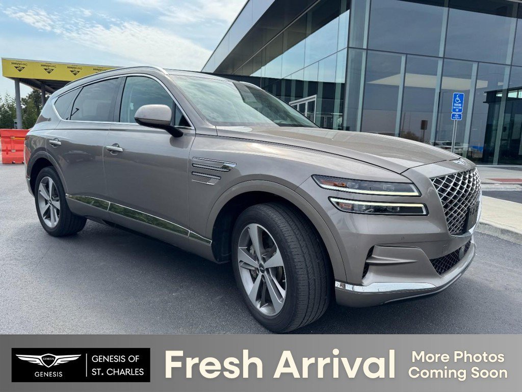 Used 2021 Gold Coast Silver Genesis 3.5T image 1