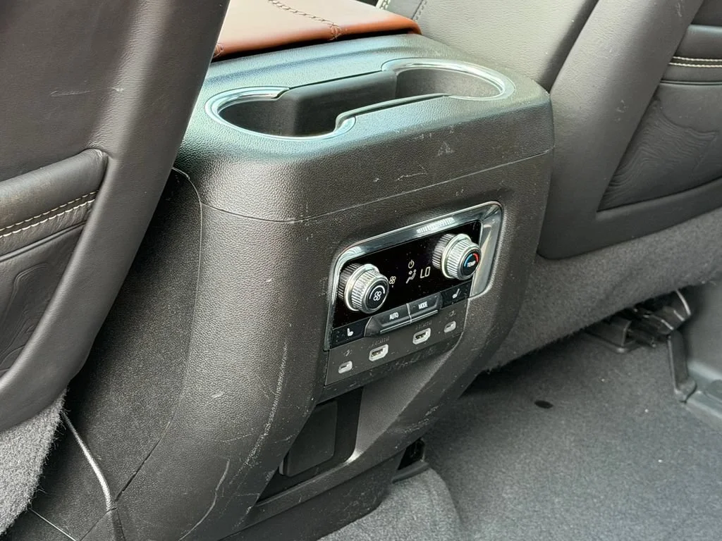 2023 GMC Yukon Denali Ultimate - Photo 42