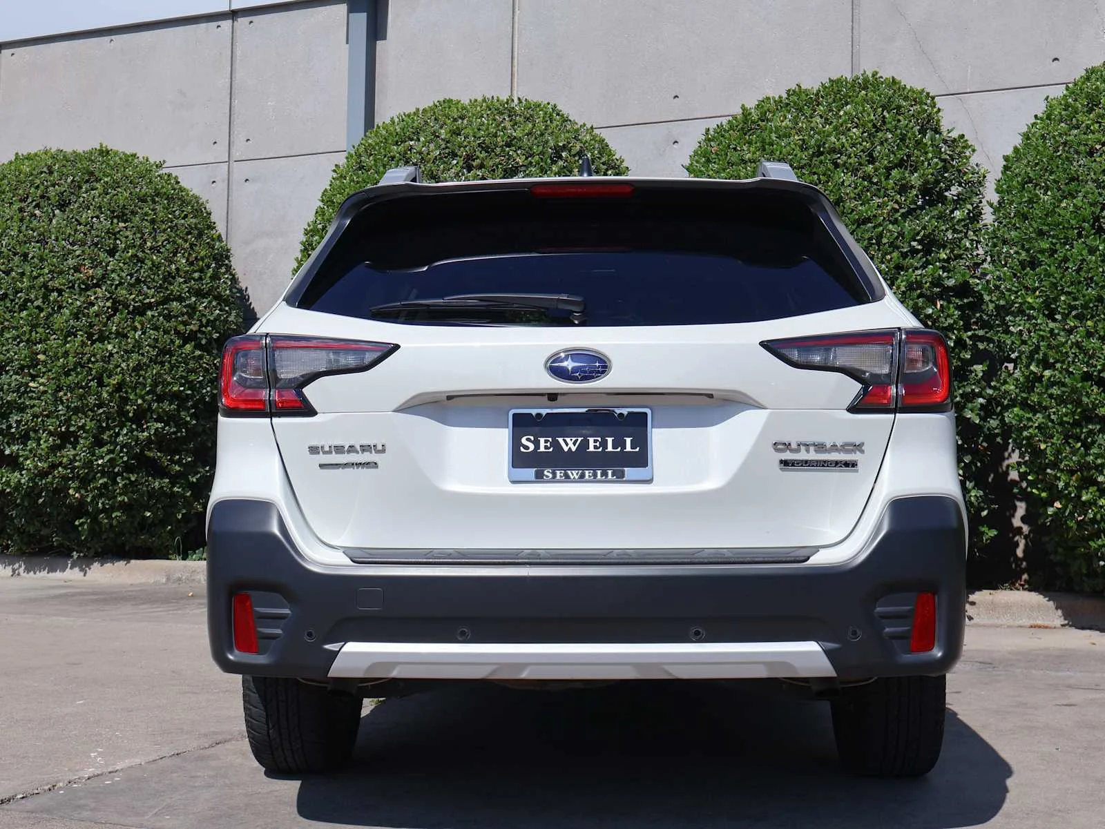 Certified Used 2022 Crystal White Pearl Subaru Touring XT image 9