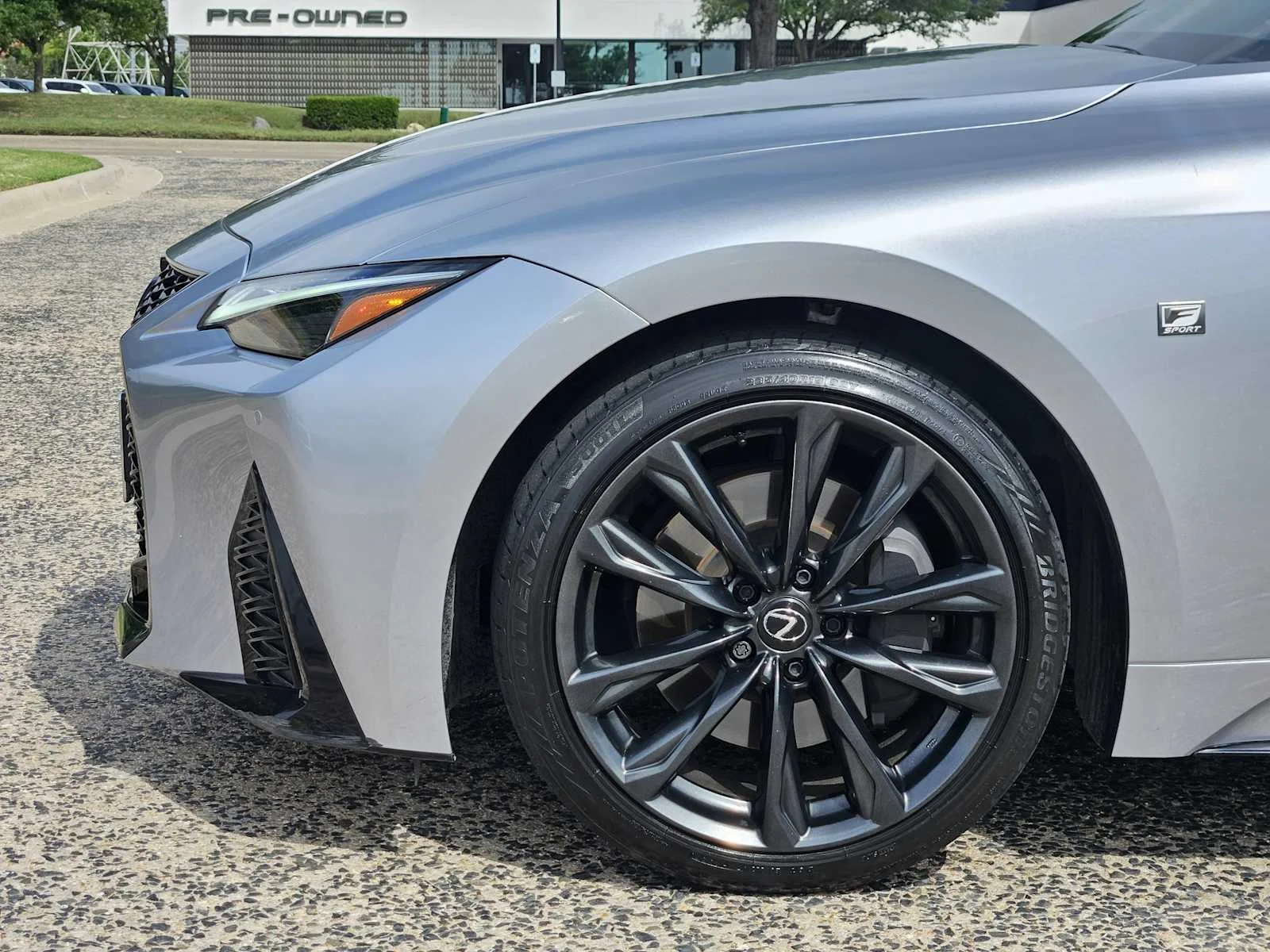 Certified Used 2024 IRIDIUM Lexus F SPORT image 5