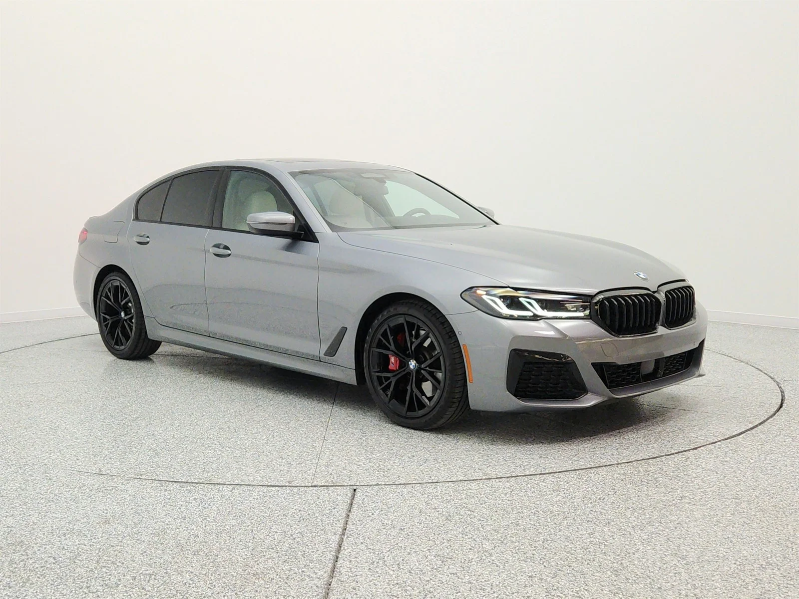 Used 2023 Skyscraper Gray Metallic BMW 530i xDrive Sedan image 3