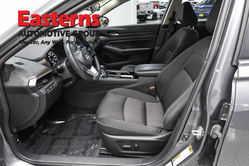 Used 2024 Gray Nissan 2.5 SV image 14
