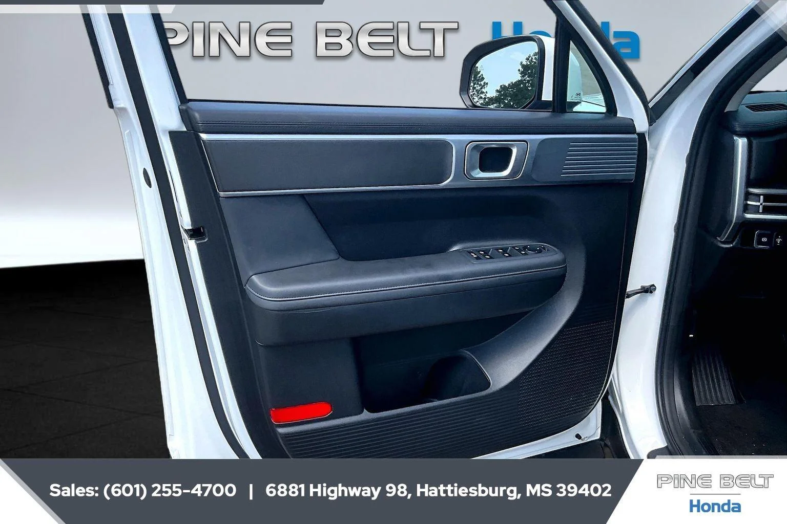 Used 2025 Serenity White Hyundai SEL image 17