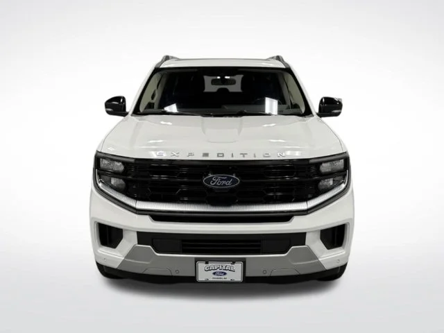 Used 2025 White Ford Platinum image 3