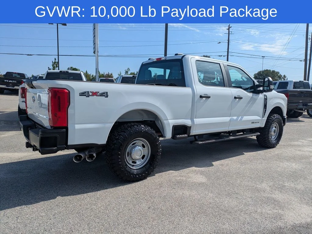Used 2026 White Ford XL image 4
