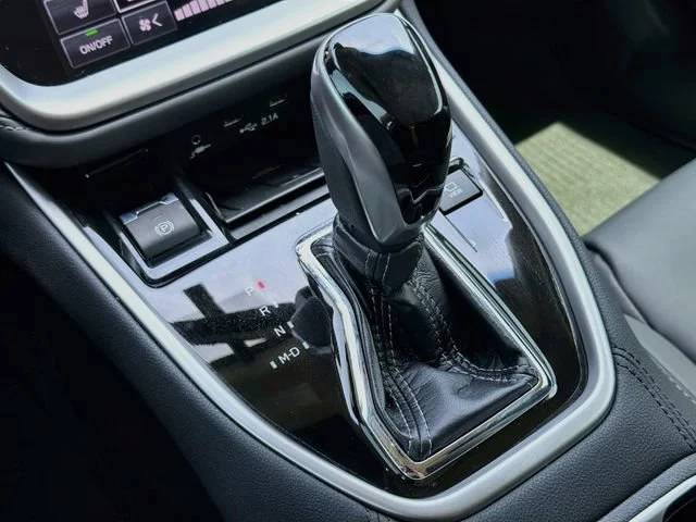 Used 2020 Crystal Black Silica Subaru Onyx Edition XT image 30