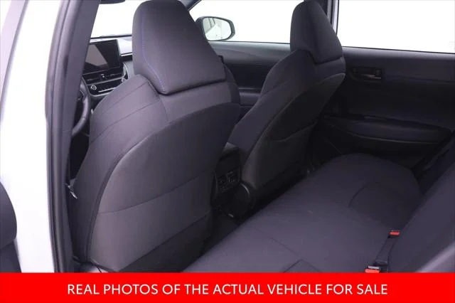 Certified Used 2024 WIND CHILL PEARL Toyota  image 12