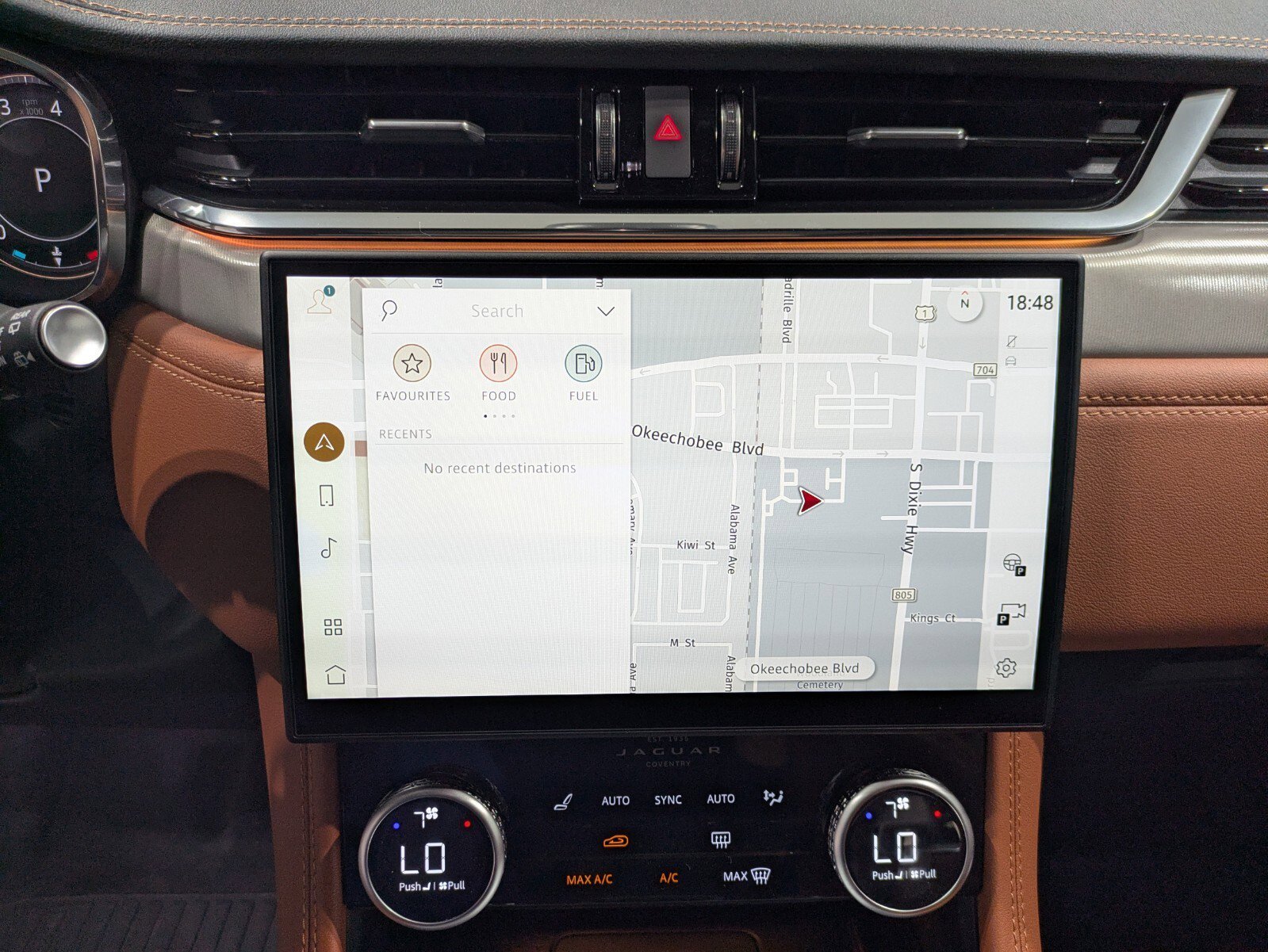 2026 Jaguar F-Pace R-Dynamic S - Photo 17