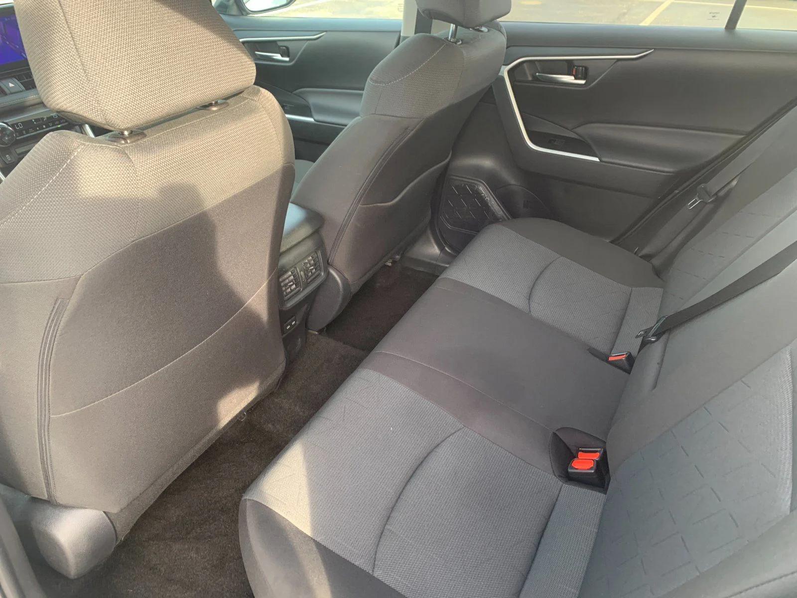 Used 2025 White Toyota XLE image 14