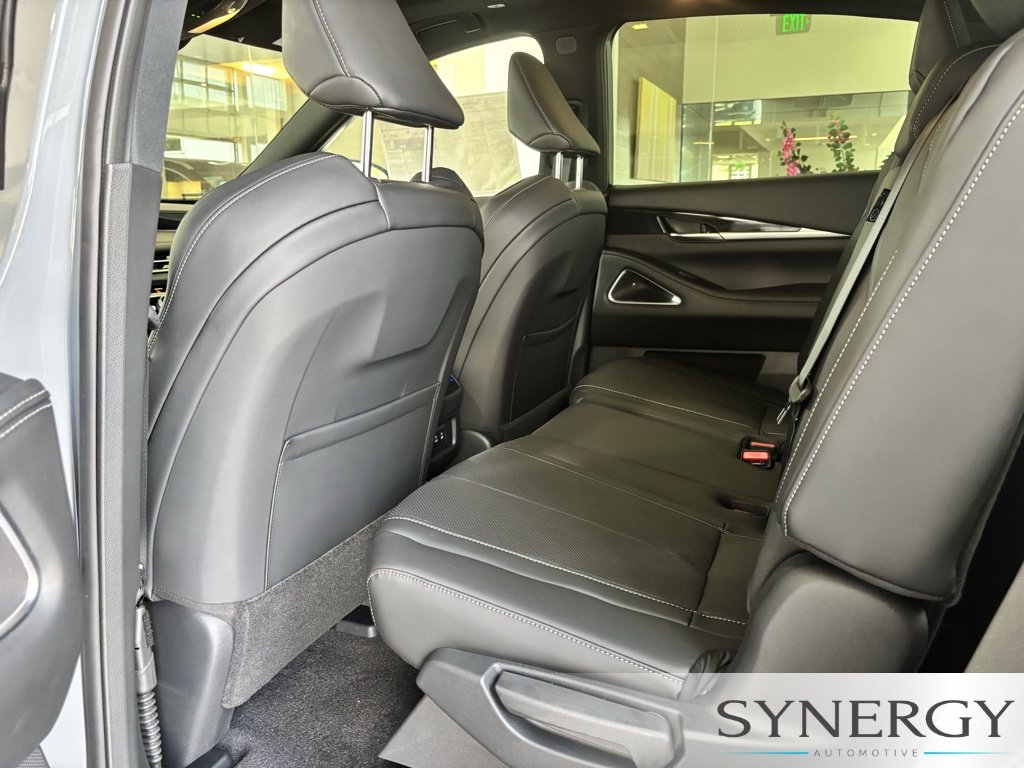 New 2027 HARBOR GRAY INFINITI Sport AWD image 21