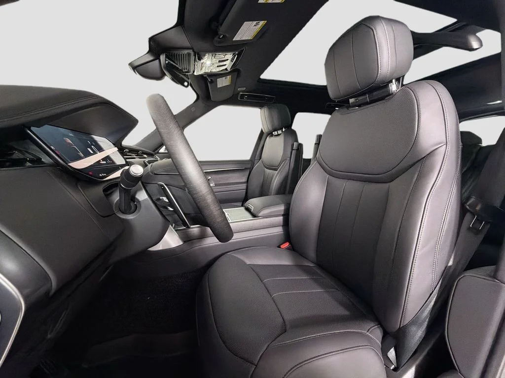 New 2026 Carpathian Gray Premium Metallic Land Rover SE image 22