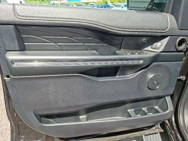 Used 2019 Agate Black Metallic Ford Platinum image 11