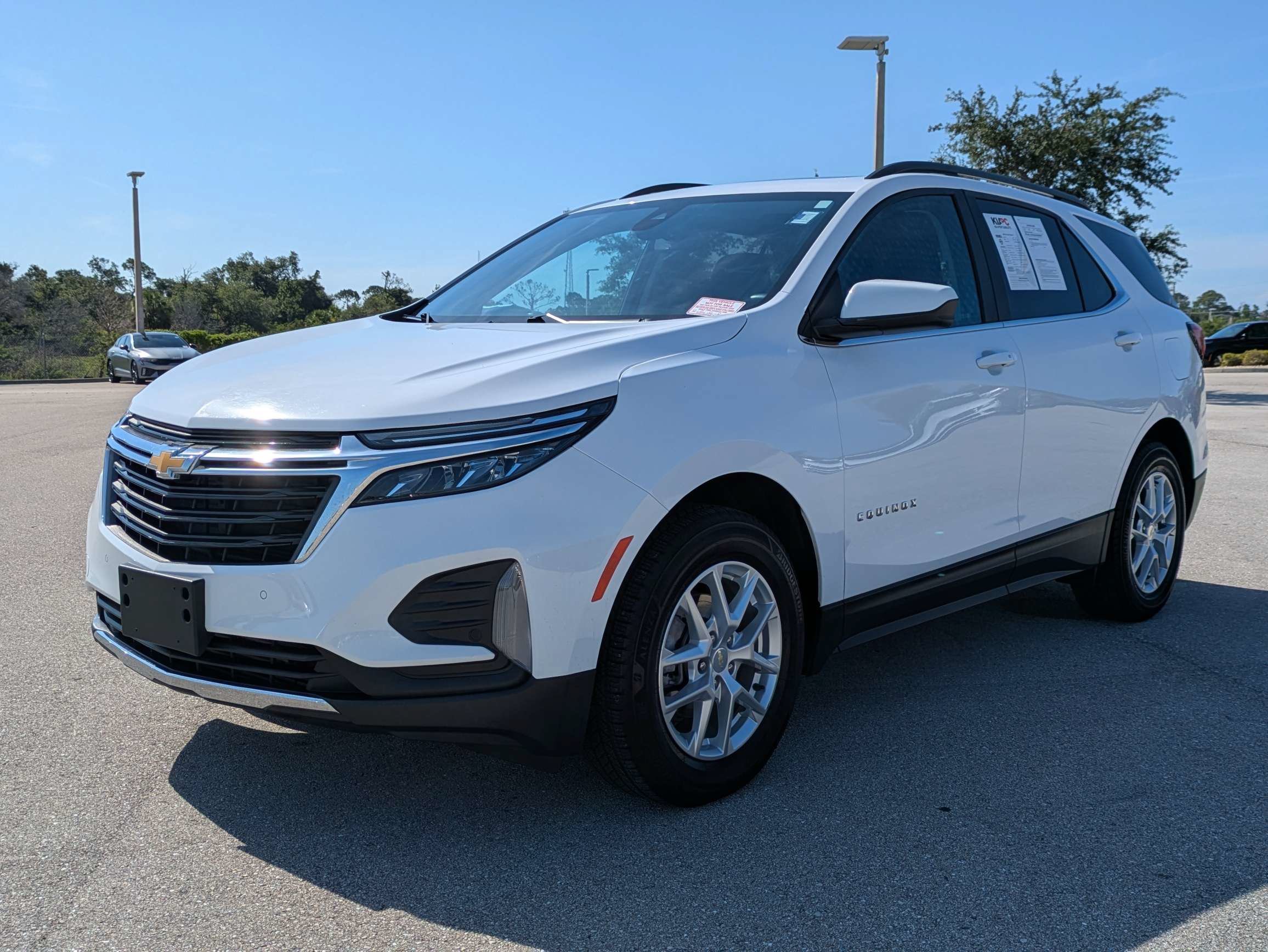 Used 2022 Summit White Chevrolet LT image 9