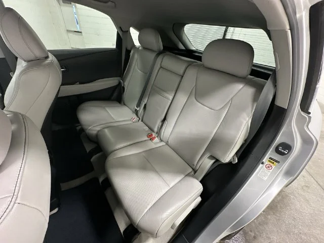 Used 2013 Silver Lexus 350 image 15
