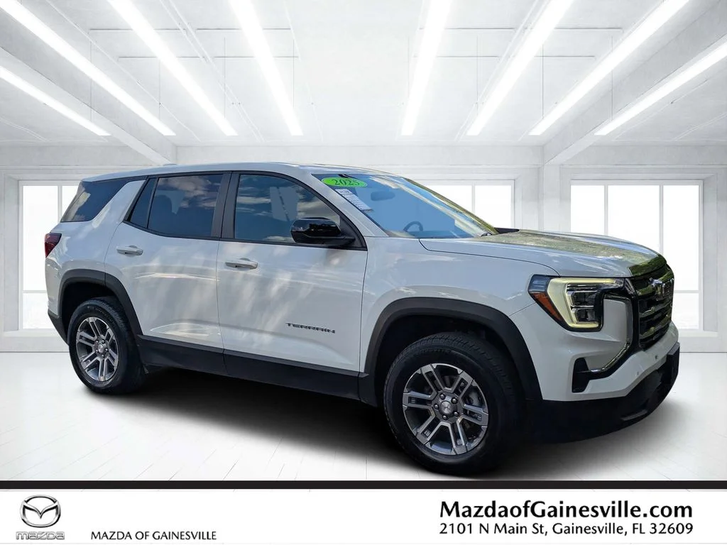 2025 GMC Terrain Elevation FWD's photo