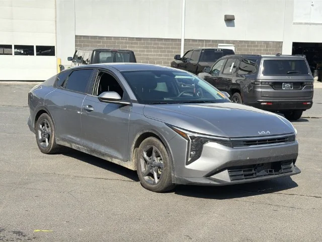 Used 2025 Gray Kia LXS image 5