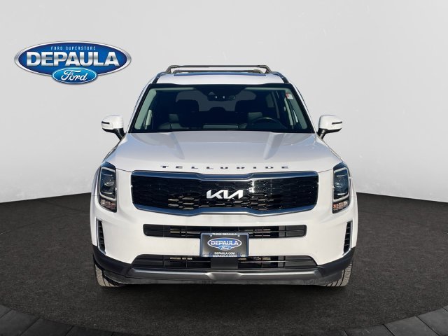 Used 2022 White Pearl Kia EX image 10