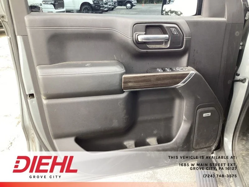 Used 2019 Gray Chevrolet RST image 14