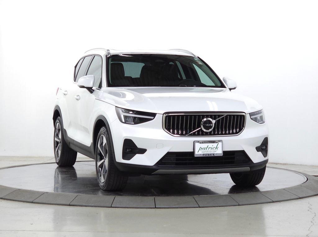 2023 Volvo XC40