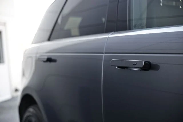 New 2026  Land Rover SE image 15