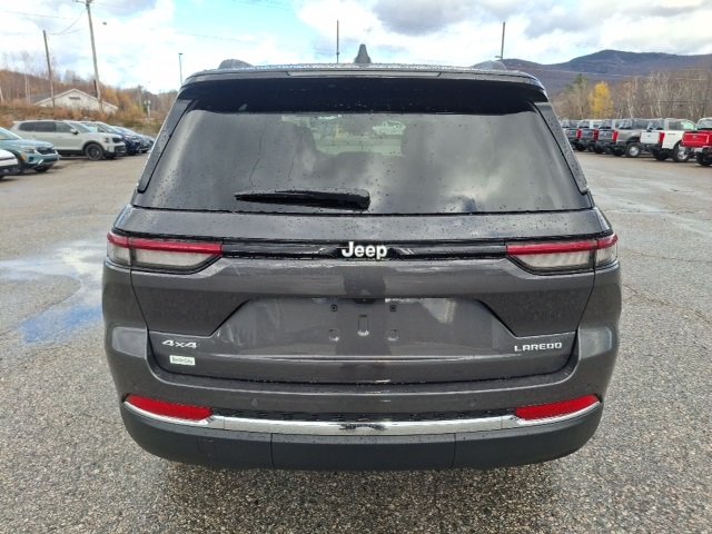 2025 Jeep Grand Cherokee Laredo X photo 4