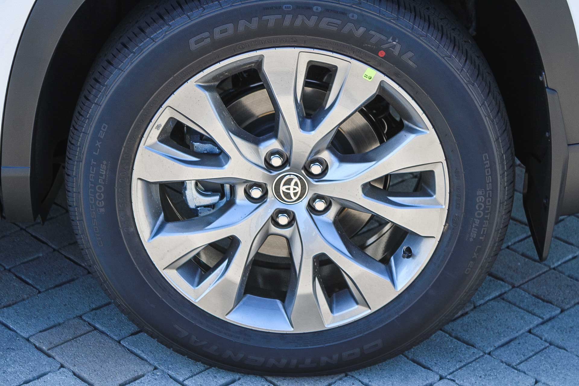 New 2026 Wind Chill Pearl <sup>1</sup> Toyota  Limited image 11