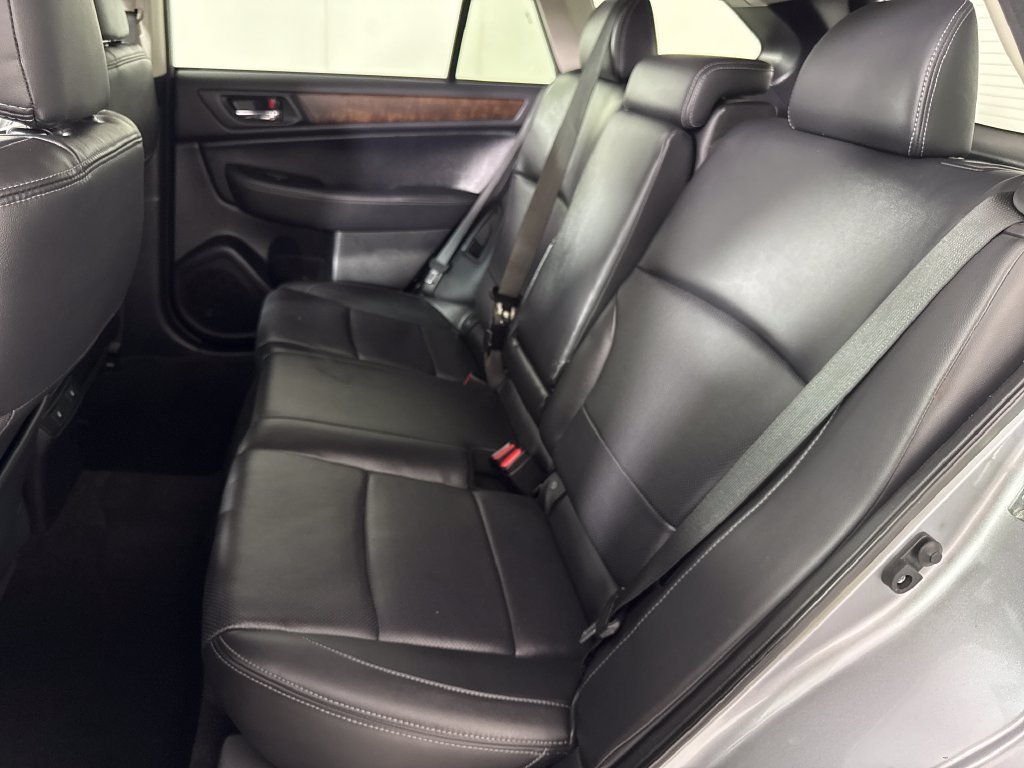 Used 2015 Silver Subaru 3.6R image 12