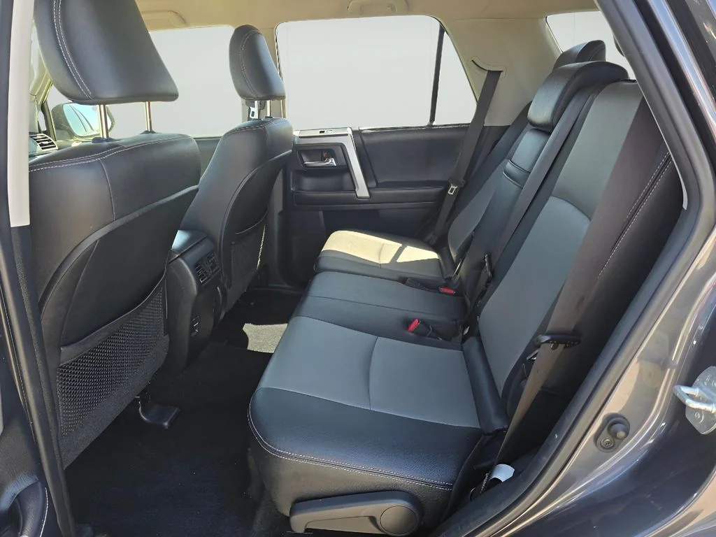 Used 2018 Magnetic Gray Metallic Toyota SR5 Premium image 11
