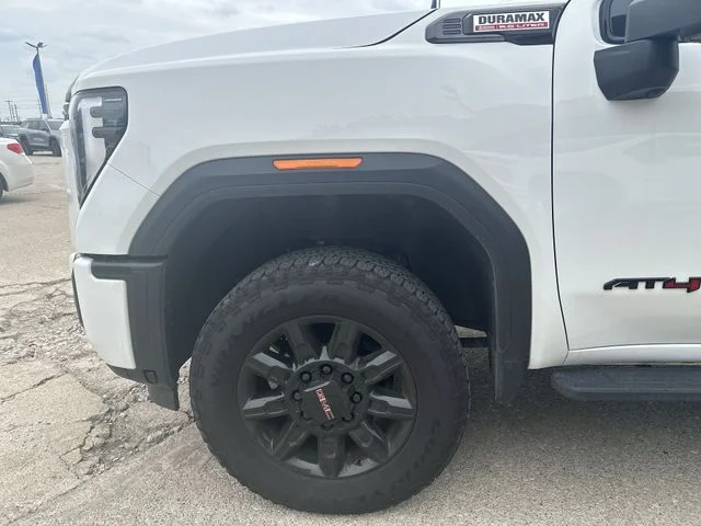 Used 2024 White GMC AT4 image 36